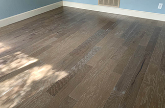 Armstrong Wood - Style: Jameson Brushed Hickory 38x5 - Color: Medium Gray